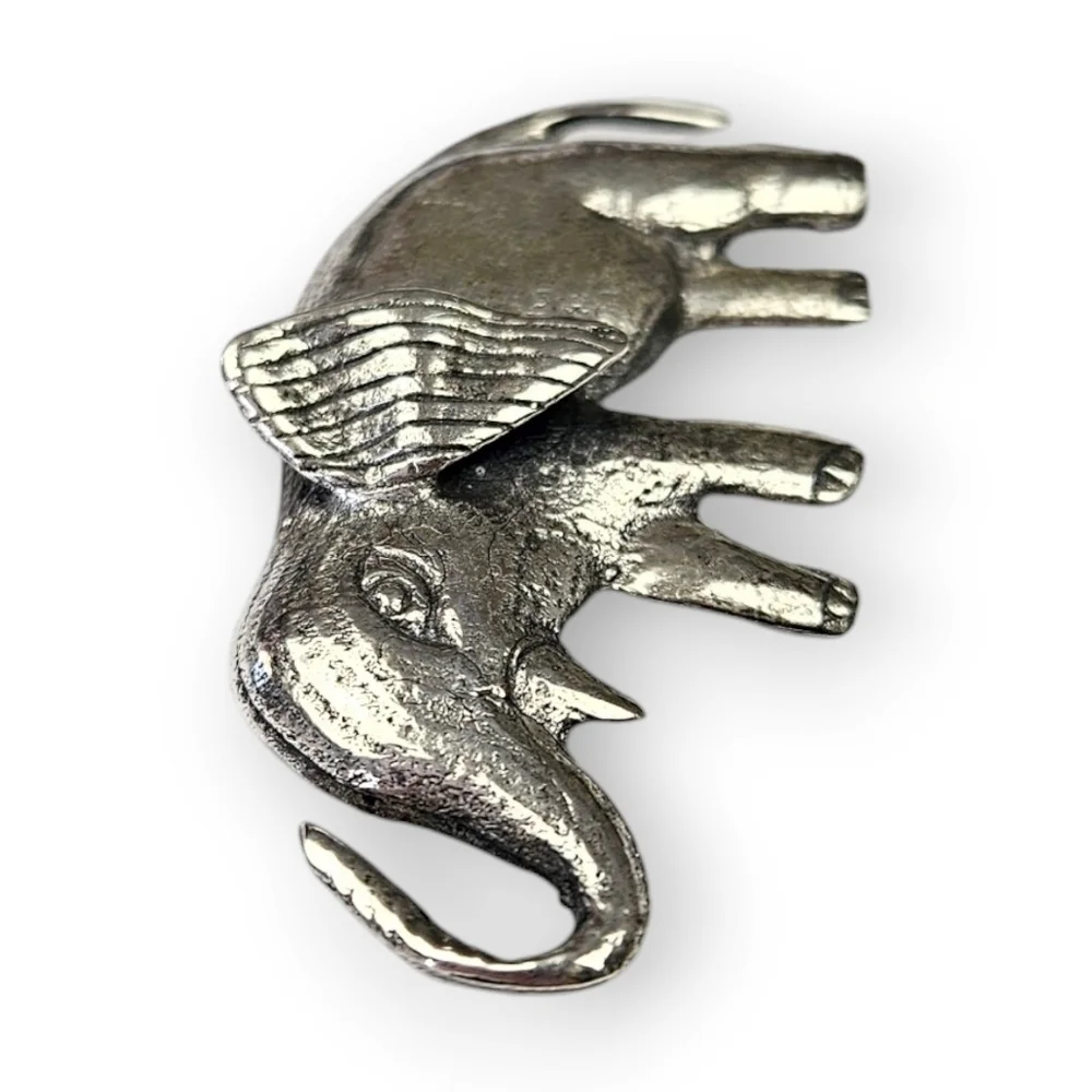 Vintage Sterling Elephant Brooch Brookraft Lucky Brushed 925 Silver 1940s 2